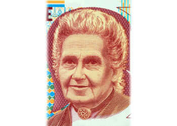 Dr. MARIA MONTESSORI
