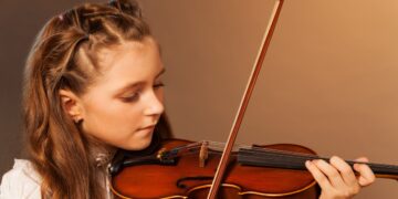 The Pros and Cons of Learning To Play Violin Online